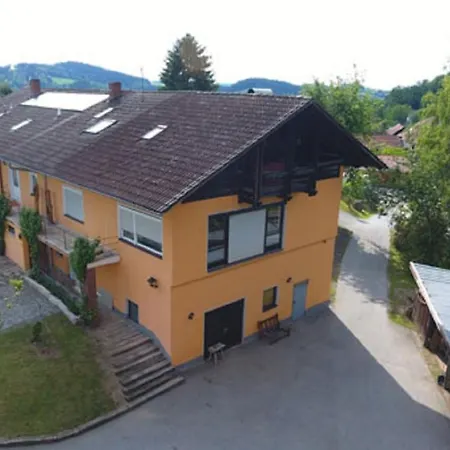 Naturfreundepension Hagenberger Fuer Erwachsene Guest house 3*